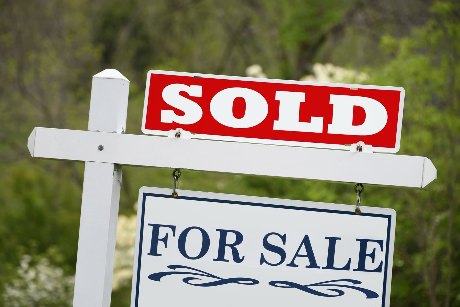 Coastal real estate scene in New Smyrna Beach, Florida — Spring 2026 Market Outlook for New Smyrna Beach